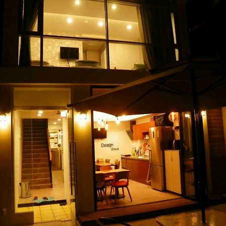 Feliz Casa Hotel Сеул Екстериор снимка